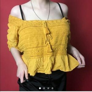 Yellow Boho crop top  💛💛​​​​​​​​​​​​​​​​​​​​​​​